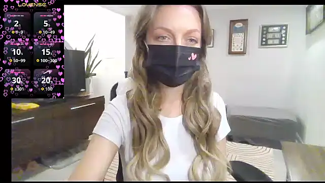 Snapshot of Magical_Milf_MelissaXX chatting on September 29, 12:54 pm Magical Milf MelissaXX online show from September 29, 12:54 pm