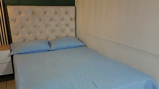 sky collinss online show from September 27, 8:05 pm