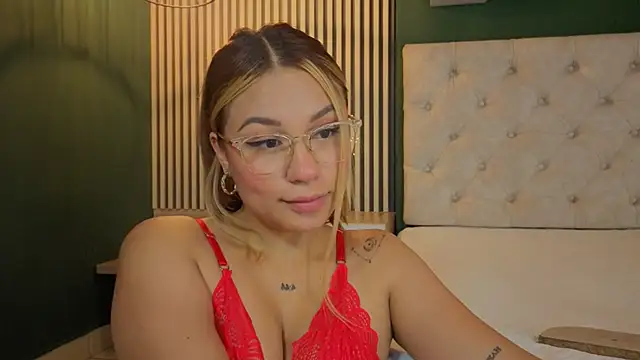 sky collinss online show from September 19, 7:35 pm