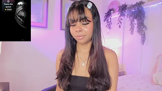 theLayla DH online show from September 17, 7:45 pm