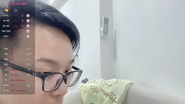 Snapshot of ni_ni01 chatting on October 21, 10:08 am ni ni01 online show from October 21, 10:08 am