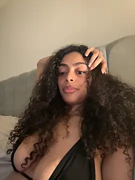 yasmingarcia online show from December 2, 2:19 pm