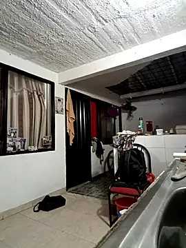 Snapshot of Morenaza6420 chatting on October 18, 1:30 am Morenaza6420 online show from October 18, 1:30 am