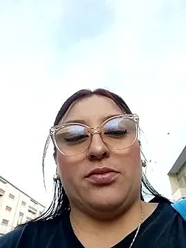 megan fox5 online show from November 18, 11:33 am