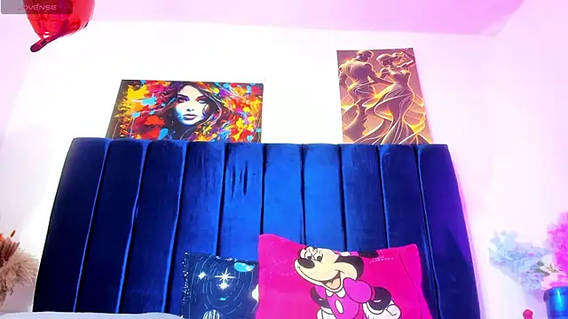 Annie switt online show from February 25, 4:44 am