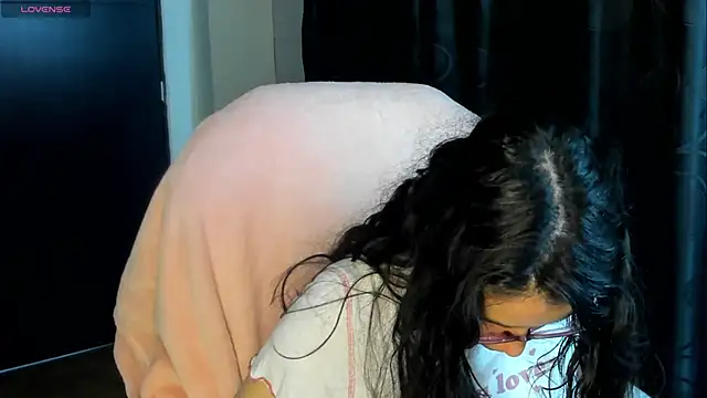 Snapshot of Samantha_blow chatting on October 19, 4:03 am Samantha blow online show from October 19, 4:03 am