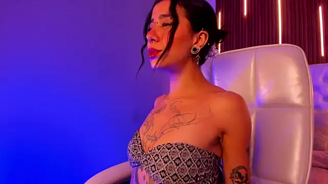 Snapshot of ZamabyCrucie chatting on October 6, 11:09 pm ZamabyCrucie online show from October 6, 11:09 pm