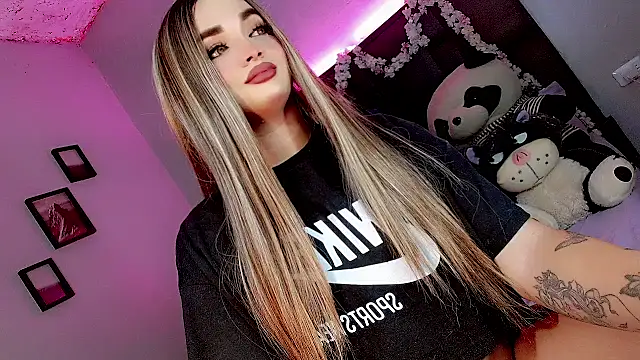 Snapshot of kattie_Sweet_ chatting on October 10, 6:29 am kattie Sweet  online show from October 10, 6:29 am