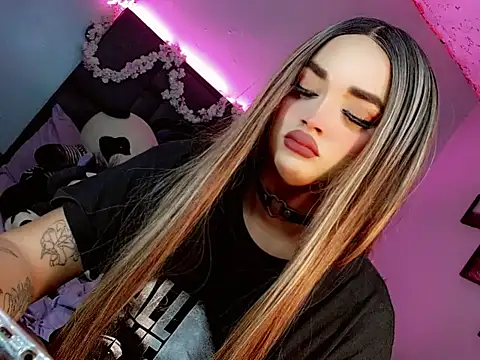 Snapshot of kattie_Sweet_ chatting on October 27, 7:30 pm kattie Sweet  online show from October 27, 7:30 pm