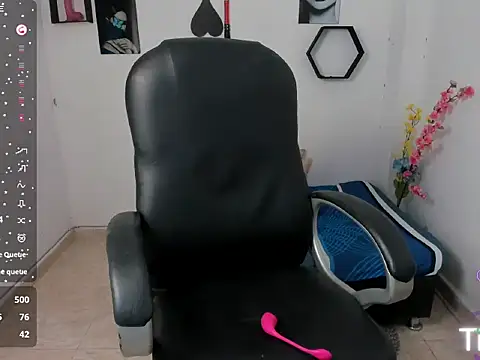 ZoeWright1 online show from September 13, 10:29 pm