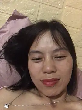 QuingLin online show from October 15, 3:36 pm