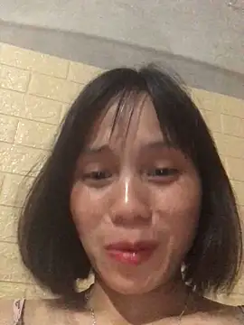 QuingLin online show from September 18, 5:44 pm