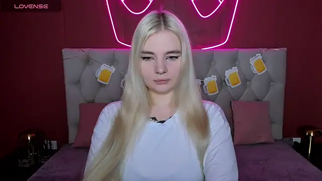 RuthBryant online show from September 22, 1:26 am