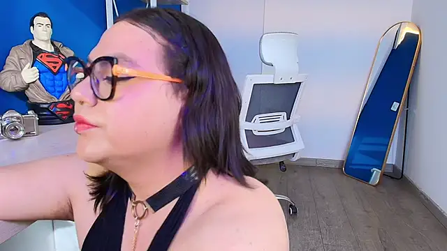 Snapshot of Kink__Angell chatting on October 22, 11:59 am Kink  Angell online show from October 22, 11:59 am