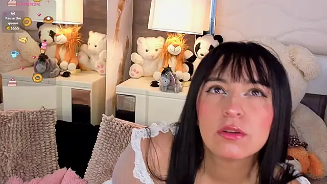 Snapshot of MeganAdamms chatting on September 24, 11:53 am MeganAdamms online show from September 24, 11:53 am