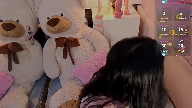 Snapshot of MeganAdamms chatting on October 24, 11:50 am MeganAdamms online show from October 24, 11:50 am