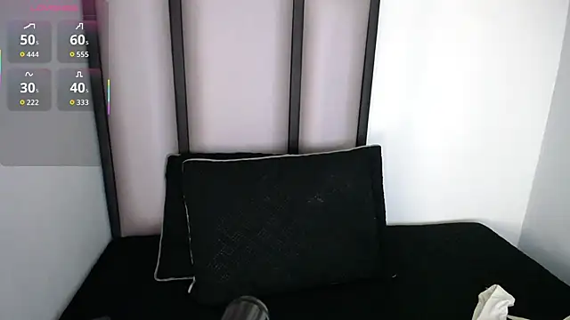 Snapshot of Lucy-23 chatting on September 28, 5:58 am Lucy-23 online show from September 28, 5:58 am