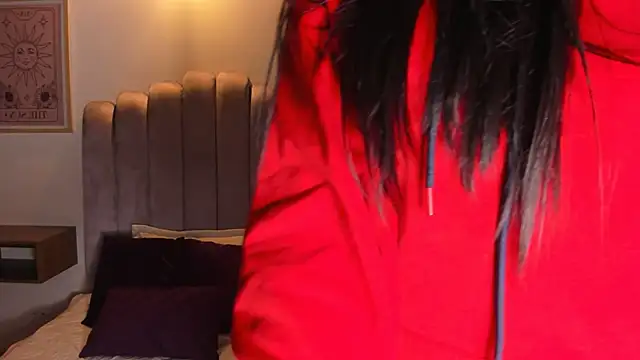 samaantha lux online show from October 16, 10:07 am