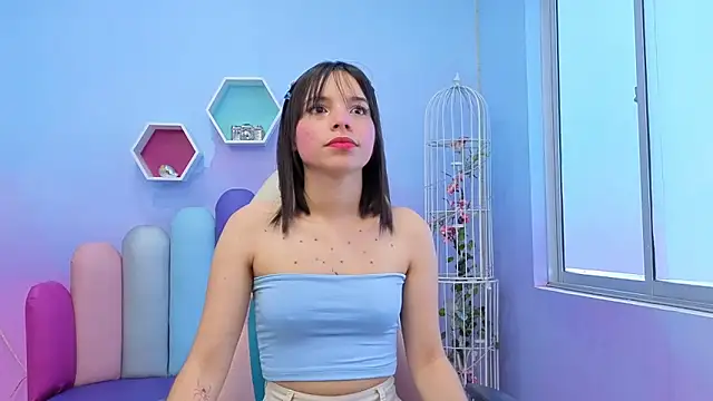 Issa Skinny  online show from October 19, 12:29 pm