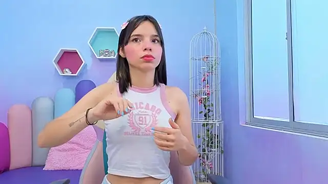 Issa Skinny  online show from October 22, 11:37 am