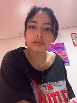 larsonbeverly online show from March 12, 7:38 pm