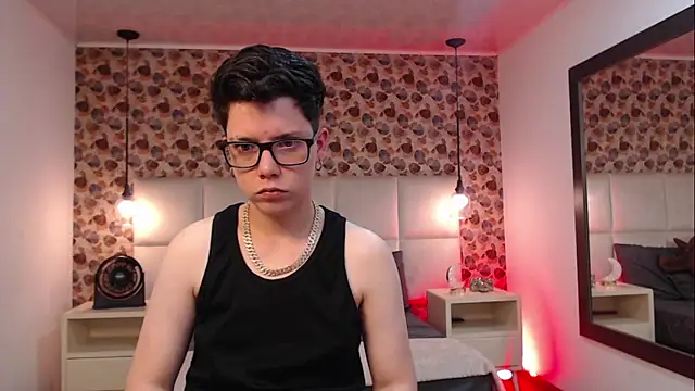 SpencerMontgomery online show from September 17, 9:02 pm