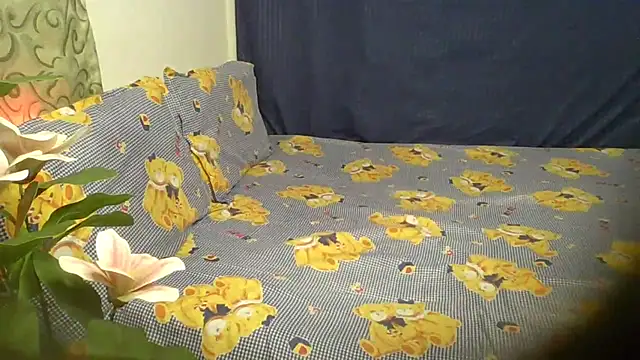 LustInLips online show from February 5, 3:37 pm