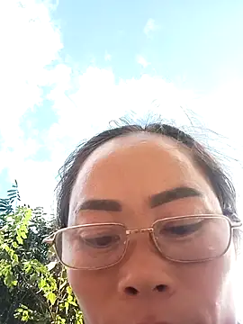 CoMay003 online show from October 8, 9:24 am