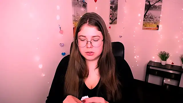  Lovely Mary online show from October 24, 6:59 pm