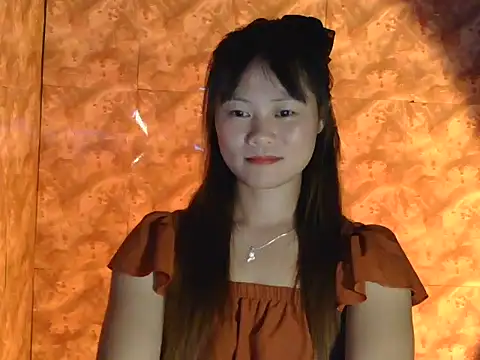 Snapshot of Sisi_dy01 chatting on October 12, 2:19 pm Sisi dy01 online show from October 12, 2:19 pm