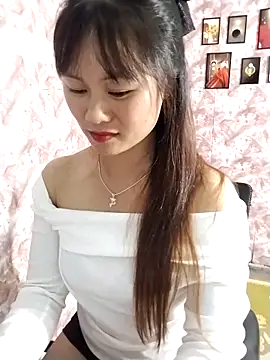 Snapshot of Sisi_dy01 chatting on October 26, 2:45 pm Sisi dy01 online show from October 26, 2:45 pm