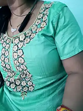 Snapshot of Anjali-bhabhi chatting on October 13, 6:16 am Anjali-bhabhi online show from October 13, 6:16 am