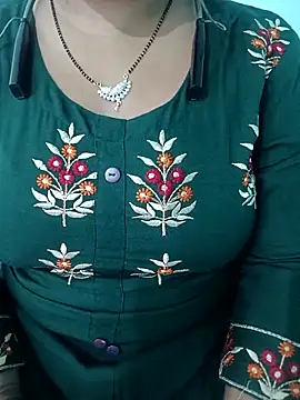 Snapshot of Anjali-bhabhi chatting on October 14, 6:38 am Anjali-bhabhi online show from October 14, 6:38 am