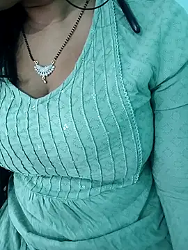 Snapshot of Anjali-bhabhi chatting on October 16, 7:00 am Anjali-bhabhi online show from October 16, 7:00 am