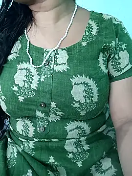 Snapshot of Anjali-bhabhi chatting on October 7, 6:07 am Anjali-bhabhi online show from October 7, 6:07 am