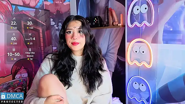 Snapshot of sofia_sstone chatting on October 13, 11:13 am sofia sstone online show from October 13, 11:13 am