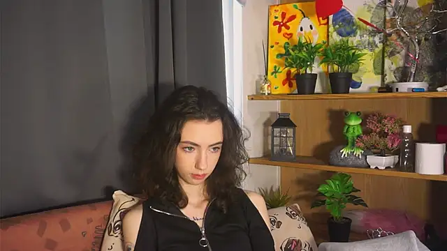 DeneenTurja online show from October 6, 10:32 am