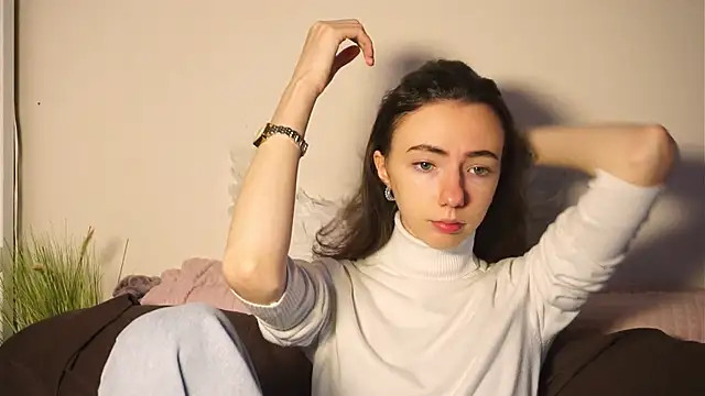 DeneenTurja online show from November 3, 11:03 am