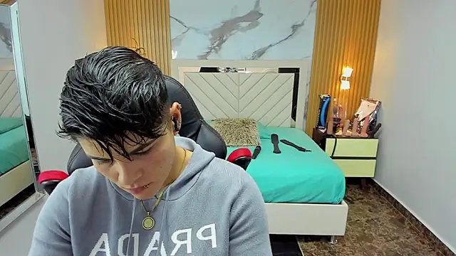 KAROLLJONES1 online show from October 14, 2:36 am