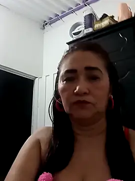 Snapshot of linda_luna29 chatting on September 27, 2:19 am linda luna29 online show from September 27, 2:19 am