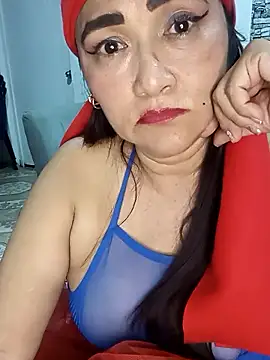 Snapshot of linda_luna29 chatting on November 2, 5:00 am linda luna29 online show from November 2, 5:00 am