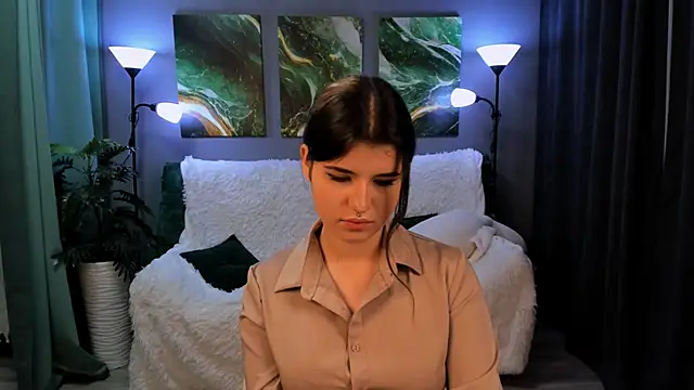 AnoraDark online show from October 5, 6:46 pm