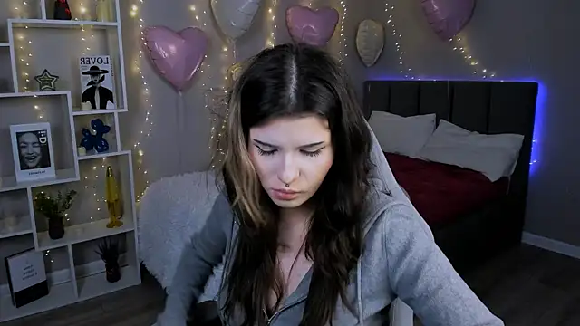 AnoraDark online show from February 26, 7:35 pm