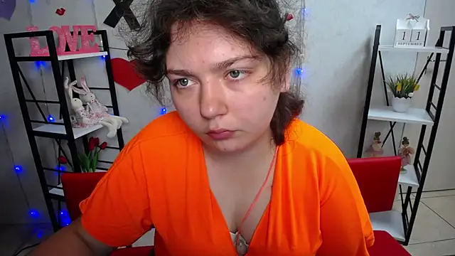 NeonilaLisova online show from September 11, 5:19 am