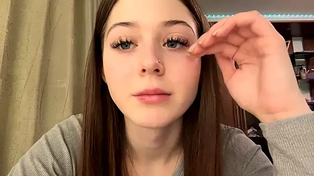 Adel strongwoman online show from January 18, 5:09 pm