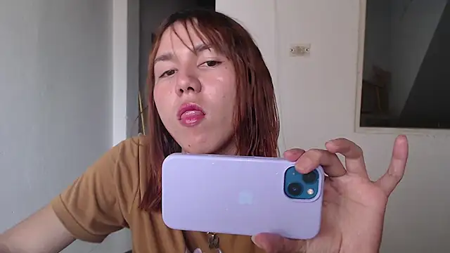 Snapshot of Dolly_Peach_ chatting on September 16, 6:49 pm Dolly Peach online show from September 16, 6:49 pm