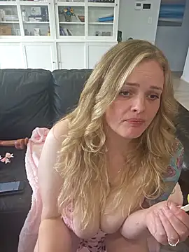 Bridgette03 online show from September 23, 2:32 am