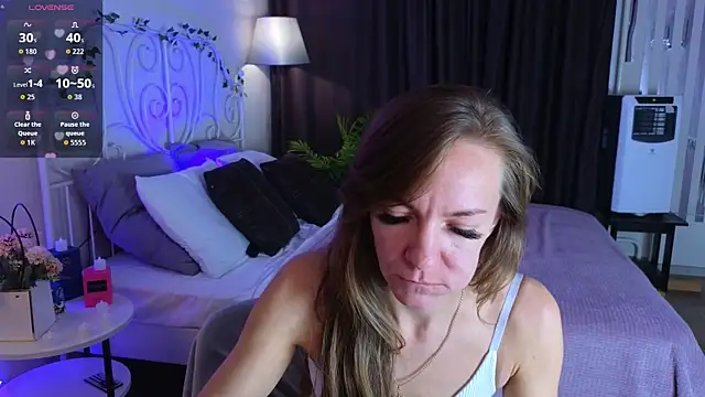 Jesica mooon online show from November 27, 1:30 am