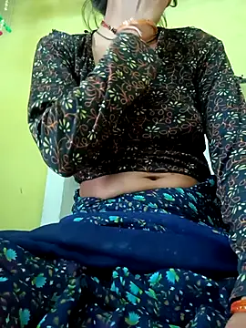 Snapshot of Juhi_chawla chatting on October 25, 9:39 am Juhi chawla online show from October 25, 9:39 am