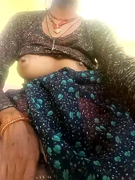 Snapshot of Juhi_chawla chatting on October 11, 10:09 am Juhi chawla online show from October 11, 10:09 am